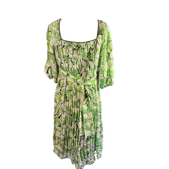 Green & White Floral Smocked Knee-Length Dress Size 6 - Picture 7 of 8
